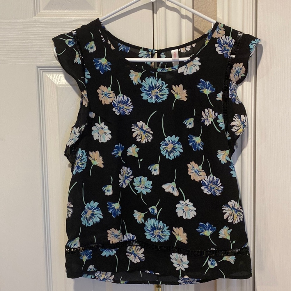 Xhilaration Floral Blouse Sz XS